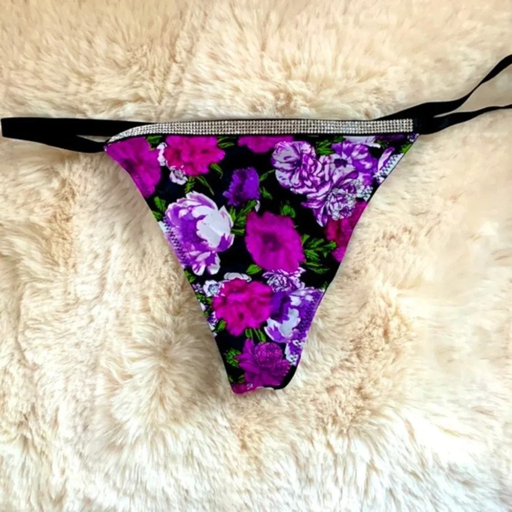 New Very Sexy‎ Bombshell Shine V-String Panty Thong